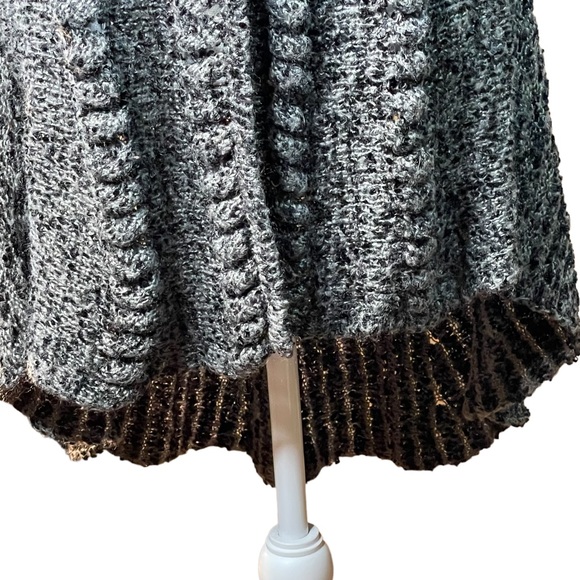 Yaira Womens Open Front High Lo Grey Sweater Cardigan with Back Design Size M - Picture 5 of 8